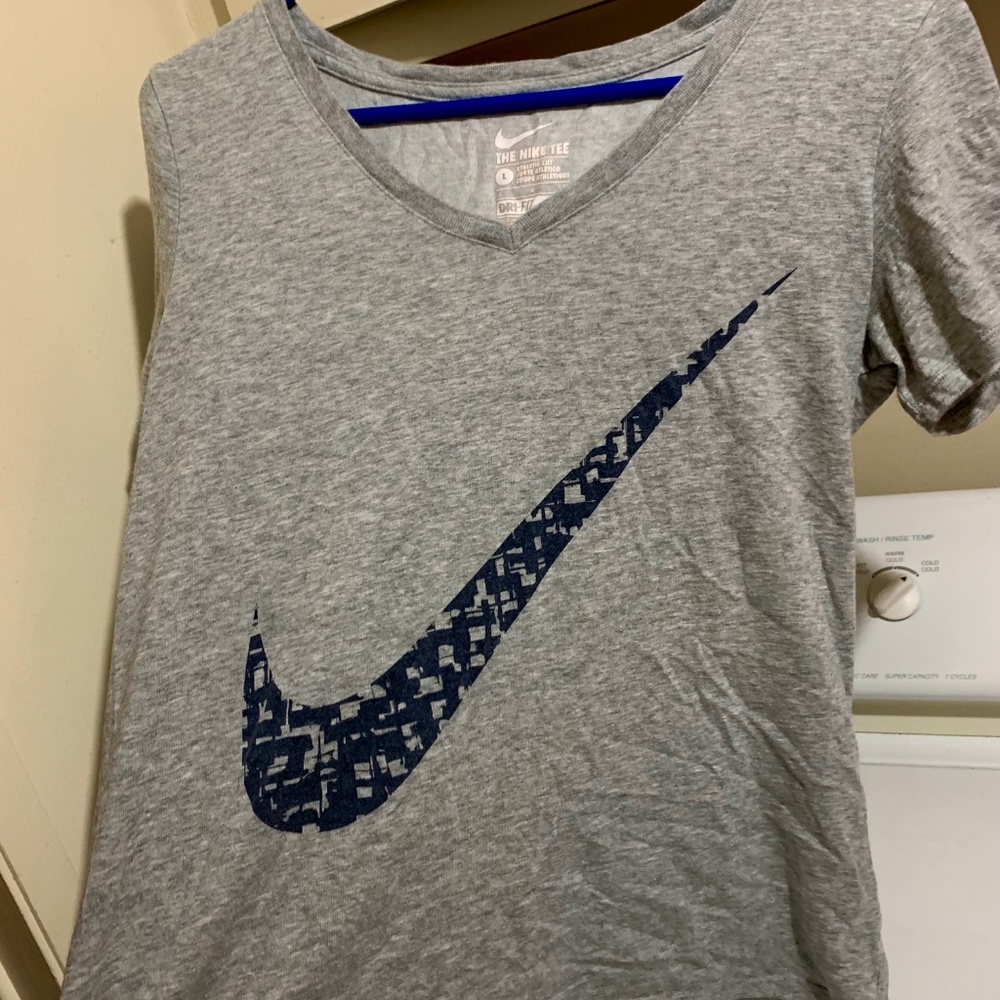 Women’s Nike V neck